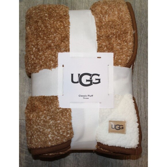 NWT UGG HOME REVERSIBLE PLUSH CHESTNUT SHERPA THROW 50 X 70 - Picture 1 of 4